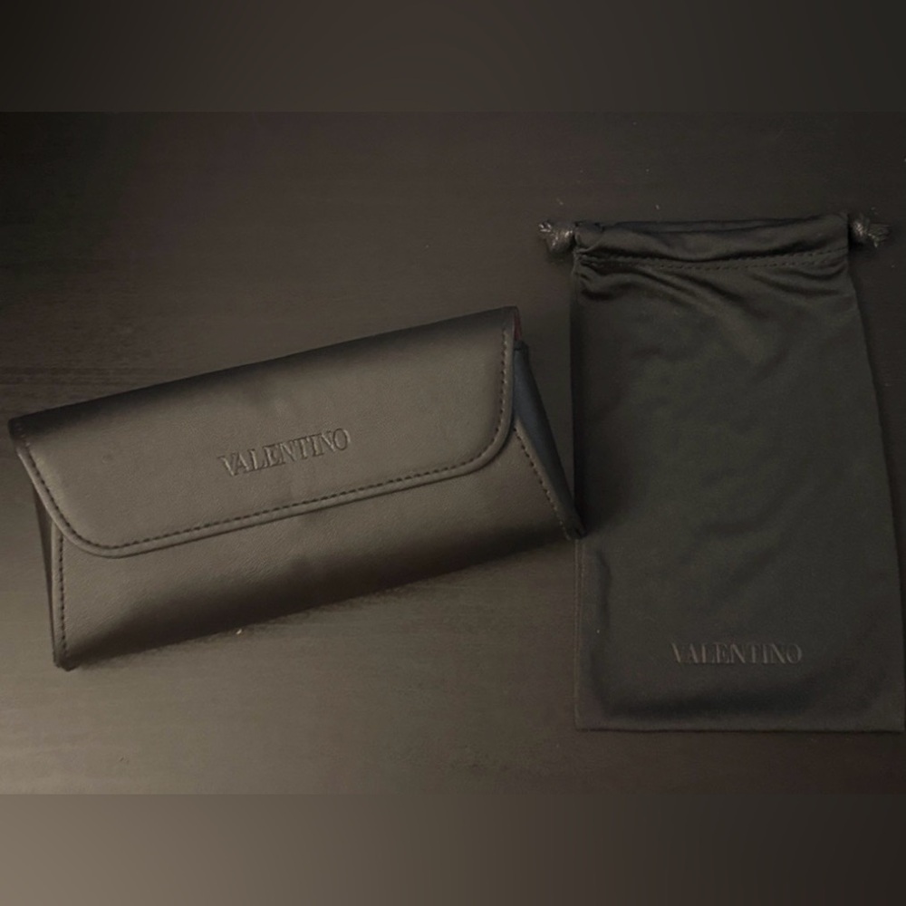Brand New Leather Valentino Sunglass Case with Logo Pouch - Picture 2 of 2